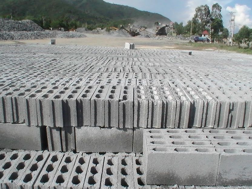 Phối liệu để sản xuất gạch không nung và phương pháp sản xuất gạch không nung